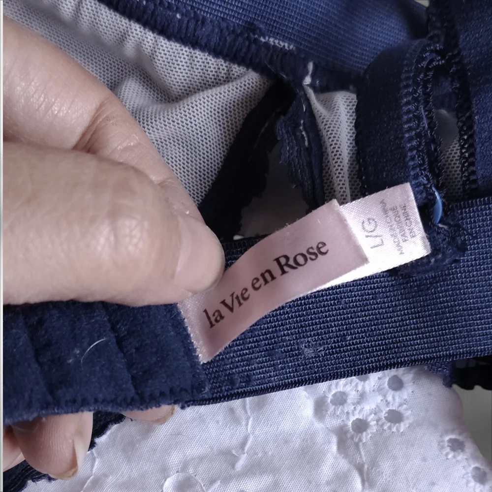 La Vie En Rose Navy Lace Bralette with Bow Accent - Picture 3 of 3